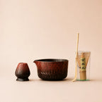 Kit matcha Genpu rouge ancien - bol verseur moucheté avec support assorti et chasen