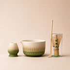 Kit matcha Genpu vert dégradé - bol verseur crème et vert avec support assorti