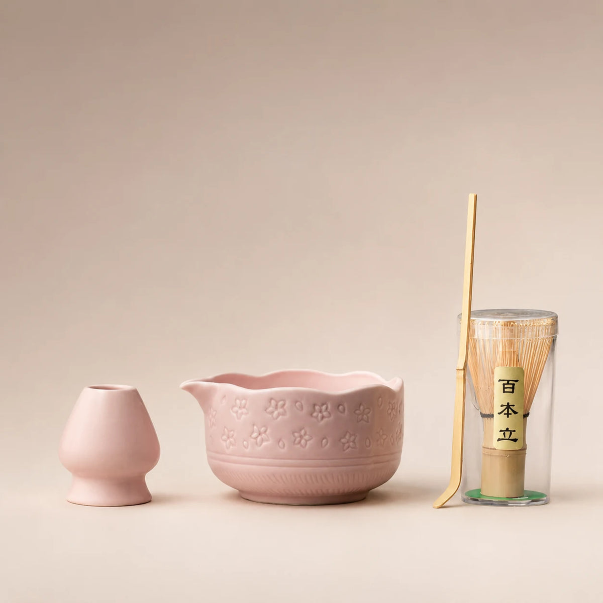Kit matcha Komorebi rose uni - bol verseur ondulé à relief floral avec chasen