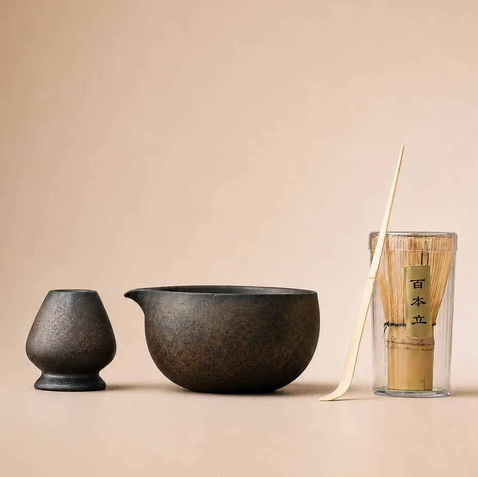 Kit matcha Nagare bronze sombre - bol verseur rond en céramique avec support assorti
