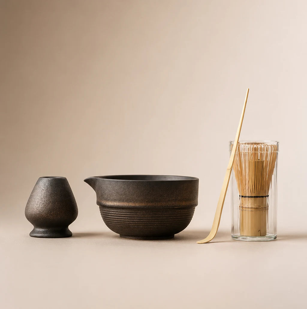 Kit matcha Sosogu bronze doré strié - bol verseur en céramique avec support assorti