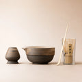 Kit matcha Sosogu brun blanc strié avec bol verseur, chasen et chashaku
