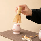 Support fouet Amai motif pattes de chat avec chasen en bambou